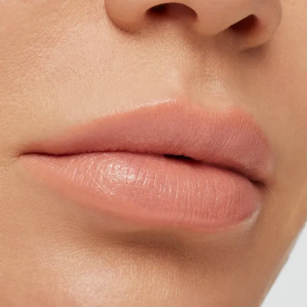 MAC Cosmetics MACximal Sleek Satin Lipstick krémový hydratačný rúž odtieň Myth 3.5 g