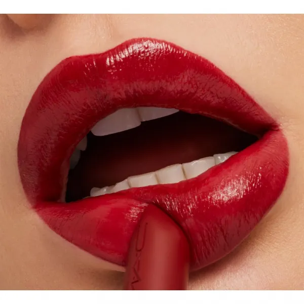MAC Cosmetics MACximal Sleek Satin Lipstick Mini saténový rúž pre dokonalý vzhľad odtieň DUBONNET 1.5 g