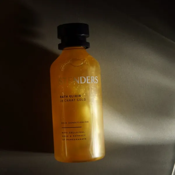 STENDERS 24 Carat Gold umývacia pena s 24karátovým zlatom 250 ml