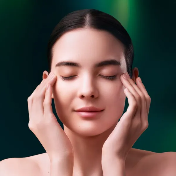 Shiseido Future Solution LX Legendary Enmei Ultimate Brillance Eye Cream omladzujúci a rozjasňujúci očný krém 15 ml