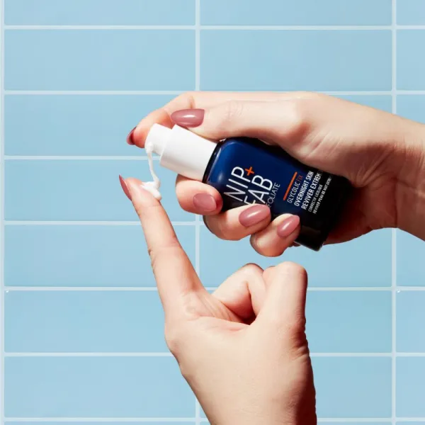 NIP+FAB Glycolic Fix Extreme revitalizačné sérum na noc 45 ml