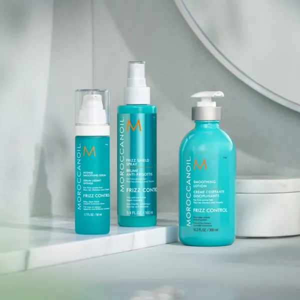 Moroccanoil Frizz Control Smoothing Lotion uhladzujúci krém pre nepoddajné a krepovité vlasy 300 ml
