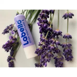 Labello Over Night Care regeneračný balzam na pery s levanduľou 4.8 g