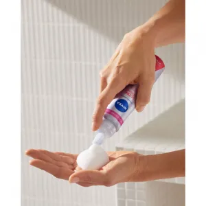 NIVEA Ultra Strong penové tužidlo 150 ml
