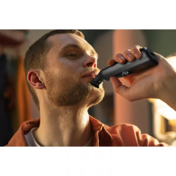 Philips OneBlade Pro 360 QP6652/61 zastrihávač na tvár a telo 1 ks