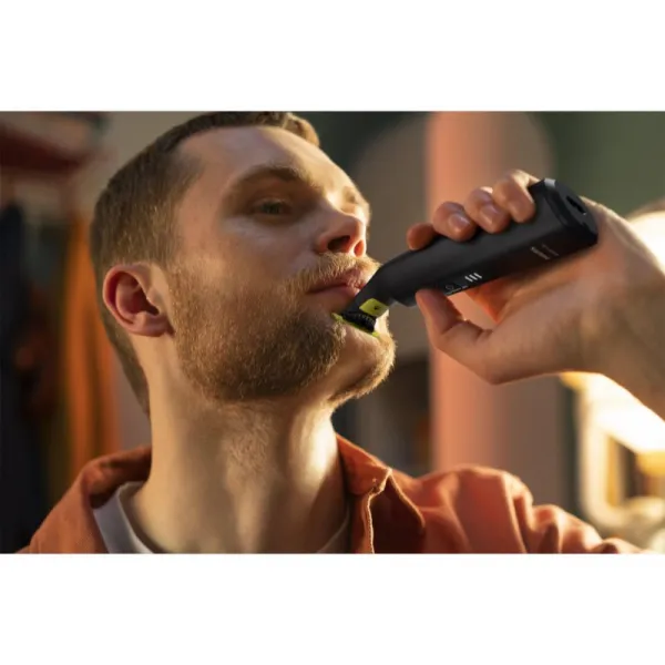Philips OneBlade Pro 360 QP6542/15 zastrihávač na tvár a telo 1 ks