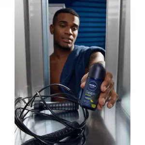 NIVEA MEN Deep Sport guličkový antiperspirant pre mužov 50 ml