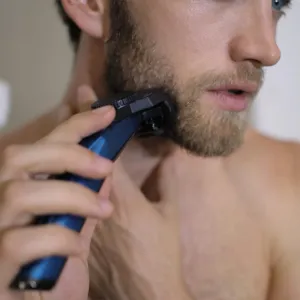 BaByliss T890E Zastrihávač na fúzy