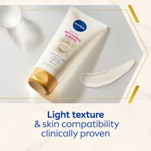 NIVEA Luminous 630 výživný telový krém proti striám 200 ml