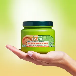 Garnier Fructis Vitamin & Strength hĺbkovo posilňujúca maska na vlasy 320 ml