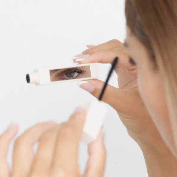 Gosh Lash Extension riasenka predlžuje a zhusťuje mihalnice odtieň Extreme Black 7 ml