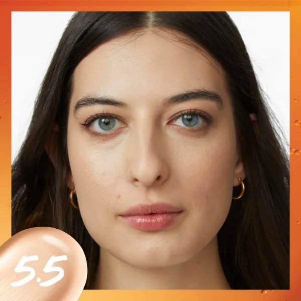 MAYBELLINE NEW YORK SuperStay Vitamin C Skin Tint tónujúce sérum s vitamínom C
 odtieň 5.5 30 ml