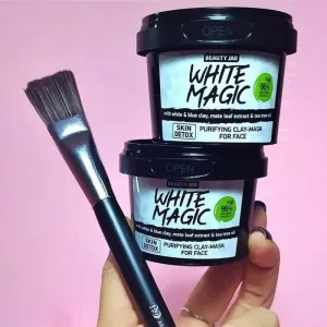 Beauty Jar White Magic čistiaca pleťová maska s hydratačným účinkom 120 ml