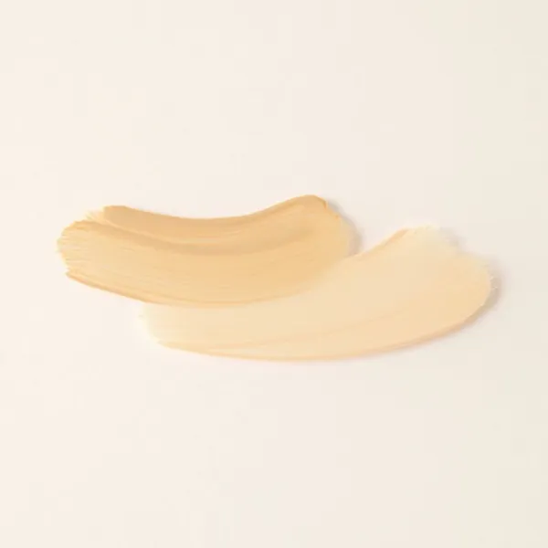 Nivea Hyaluron Cellular Filler tónujúci hydratačný krém na oči odtieň 02 Medium 4 ml