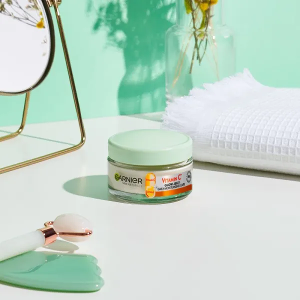 Garnier Skin Naturals Vitamin C hydratačný gel pre rozjasnenie pleti 50 ml