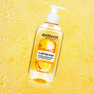 Garnier Skin Naturals Vitamin C rozjasňujúci čistiaci gel na tvár 200 ml