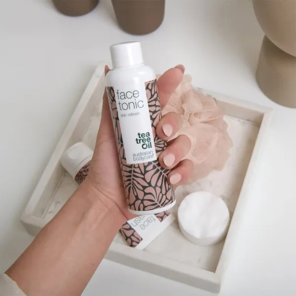 Australian Bodycare Tea Tree Oil hĺbkovo čistiace tonikum s čajovníkovým olejom 150 ml