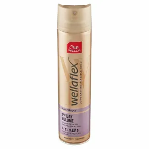 Wella Wellaflex 2nd Day Volume lak na vlasy so silnou fixáciou pre objem 250 ml