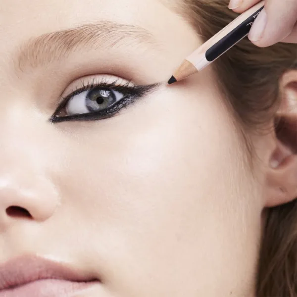 L’Oréal Paris Le Khol ceruzka na oči odtieň Black 1 ks
