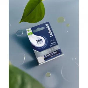 Labello Active Care balzam na pery pre mužov 4,8 g