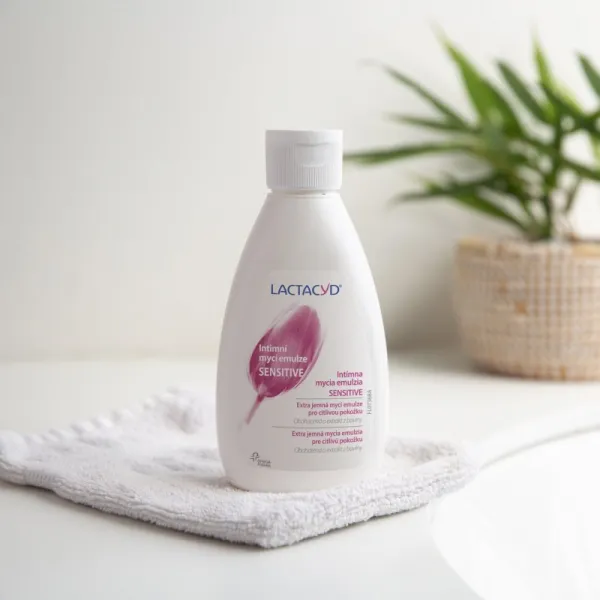 Lactacyd Sensitive emulzia pre intímnu hygienu 200 ml