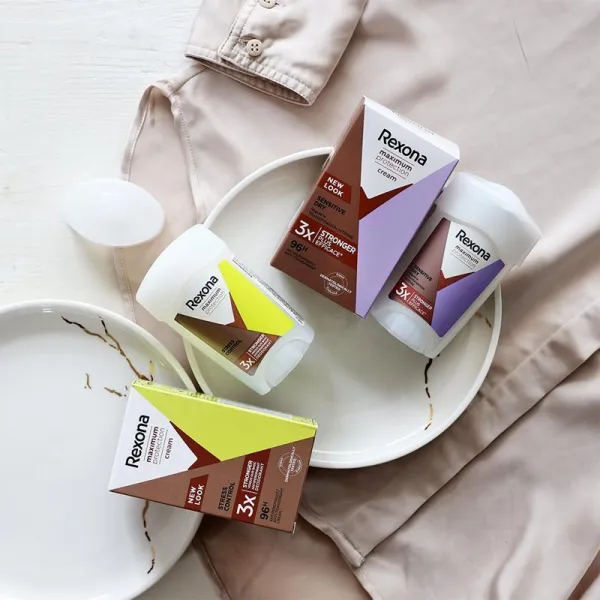 Rexona Maximum Protection Antiperspirant krémový antiperspirant proti nadmernému poteniu Sensitive Dry 45 ml