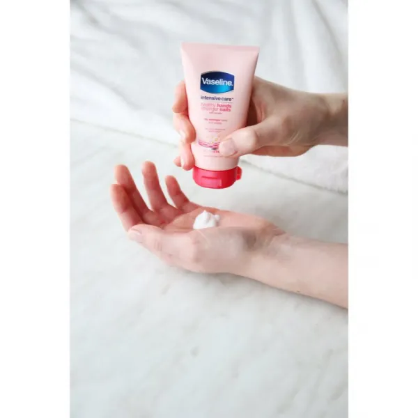 Vaseline Hand Care krém na ruky a nechty 75 ml