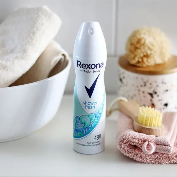 Rexona Dry & Fresh Antiperspirant antiperspirant v spreji 48h 150 ml