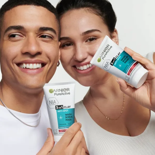 Garnier Pure čistiaci peeling 3 v 1 150 ml