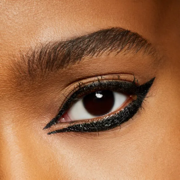 MAC Cosmetics Liquidlast 24 Hour Waterproof Liner tekuté linky na oči odtieň Point Black 2,5 ml