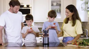 Mediashop Livington JuiceBoost bezdrôtový odšťavovač