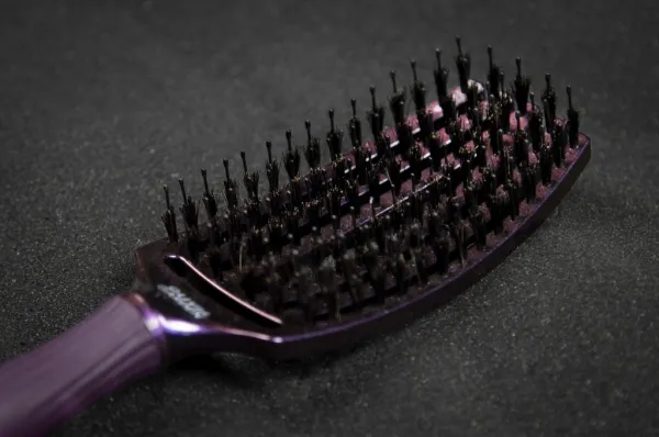 Olivia Garden Fingerbrush Midnight Desert plochá kefa odstín Amethyst 27 cm