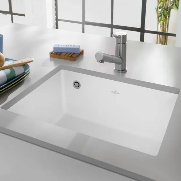 VILLEROY & BOCH VILLEROY & BOCH - Keramický drez Subway 60 SU Stone white podstavný 545 x 440 bez excentra 331001RW