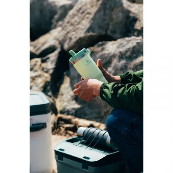 Stanley IceFlow™ Flip Straw Tumbler fľaša na vodu z nehrdzavejúcej ocele Tigerlilly 890 ml