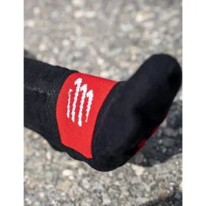 Ponožky na behanie Compressport Pro Racing Socks Winter Run - black/high risk red