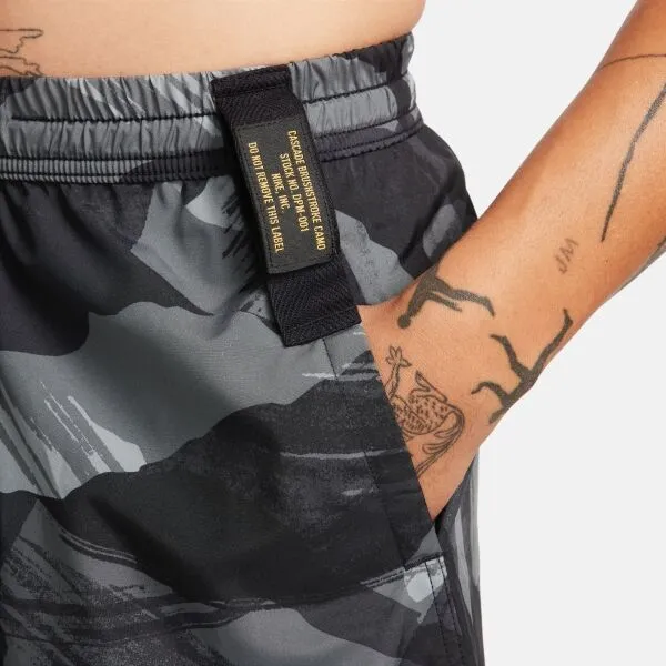 Nike FORM Pánske šortky, tmavo sivá, veľkosť