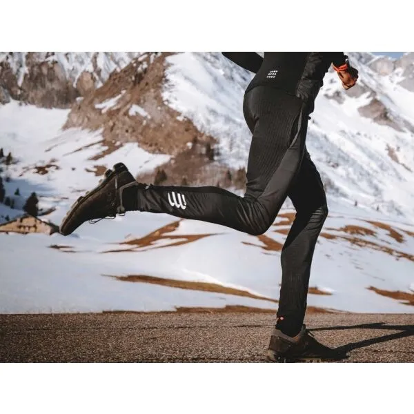 Compressport HURRICANE WINDPROOF Pánske vetruodolné bežecké nohavice, čierna, veľkosť