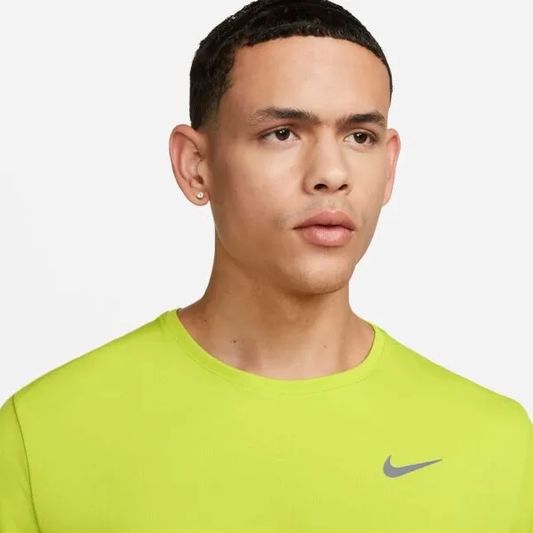 Nike NK DF UV MILER SS Pánske tréningové tričko, reflexný neón, veľkosť XXL