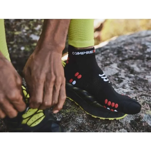 Ponožky Compressport Pro Racing Socks v4.0 Run Low - black/red