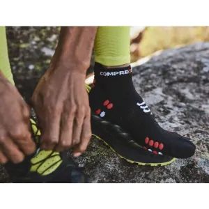 Ponožky Compressport Pro Racing Socks v4.0 Run Low - black/red