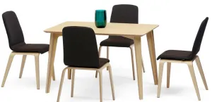 FORMDESIGN dřevěný stôl Woody Table