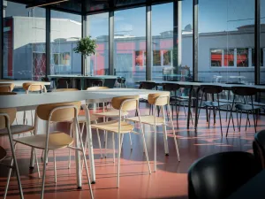 LD SEATING Konferenčná stolička TRIVI TR-126-N7