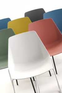 ANTARES Plastová židle COM
