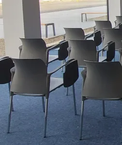 MULTISED Konferenčná plastová stolička CL 100