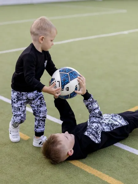 Chlapčenská mikina s kapucňou FOOTBALL
