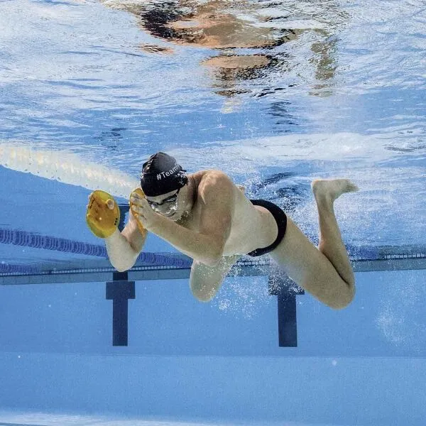 Finis AGILITY PADDLE FLOATING Tréningové pádla na ruky, žltá, veľkosť