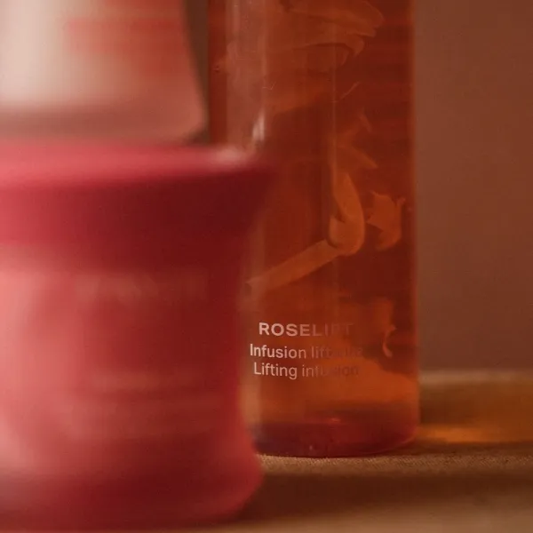 Payot Roselift Infusion Liftante spevňujúca emulzia pre zrelú pleť 125 ml