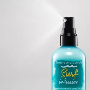 Bumble and bumble Surf Infusion sprej pre nedbalé plážové vlny s olejom 100 ml