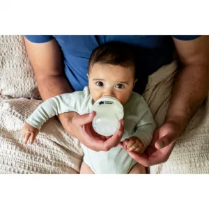 Tommee Tippee Natural Start Anti-Colic samosterilizačná dojčenská fľaša Slow Flow 0m+ 3x150 ml