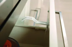 DREAMBABY Zámok dvojsmerný lepiaci 2 kusy